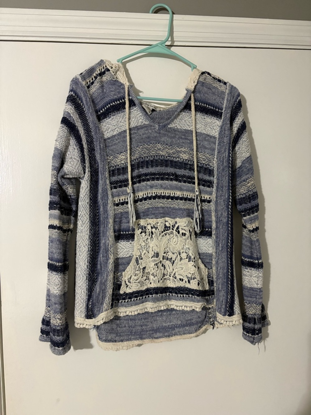 American Rag Blue & White Marled Knit Top